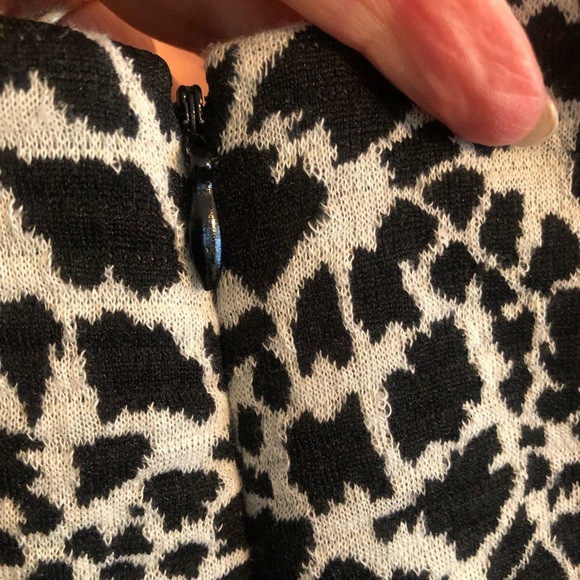 Evan Picone Midi Dress. - Picture 4 of 7